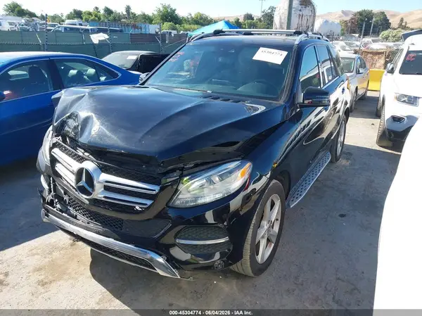 4JGDA5HBXHA968965 2017 MERCEDES-BENZ GLE - Image 2