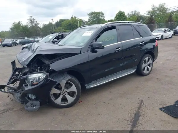 4JGDA5HBXHA971851 2017 MERCEDES-BENZ GLE - Image 2