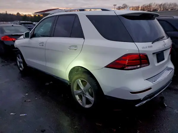 4JGDA5HBXJB053937 2018 MERCEDES-BENZ GLE - Image 2