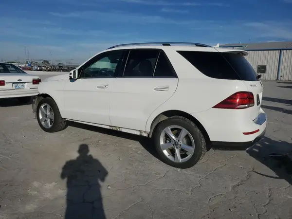 4JGDA5HBXJB065408 2018 MERCEDES-BENZ GLE - Image 2