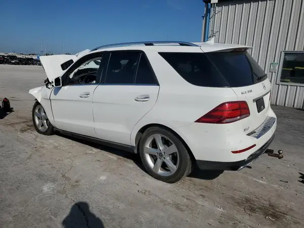 4JGDA5HBXJB170921 2018 MERCEDES-BENZ GLE - Image 2