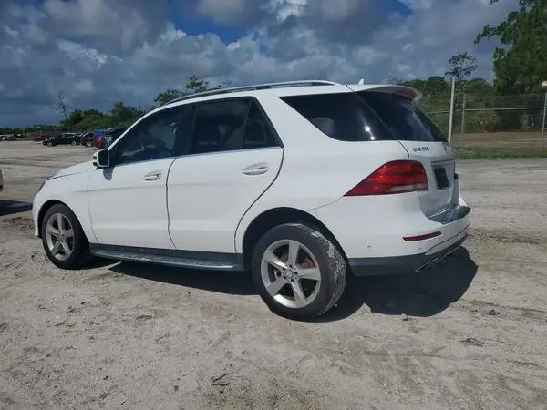4JGDA5JB0GA625946 2016 MERCEDES-BENZ GLE - Image 2