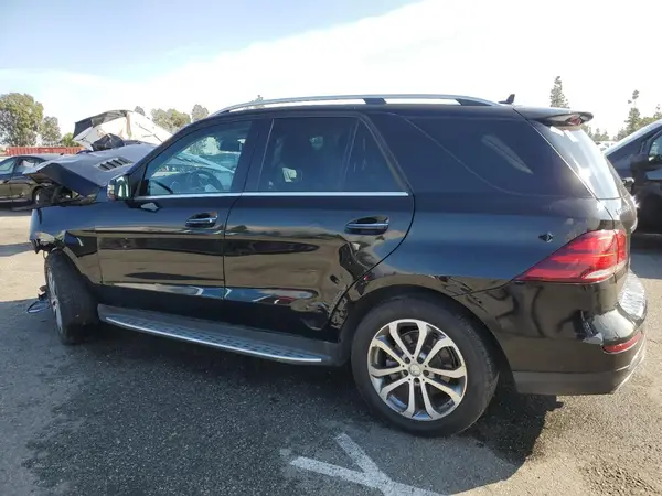4JGDA5JB0GA650121 2016 MERCEDES-BENZ GLE - Image 2
