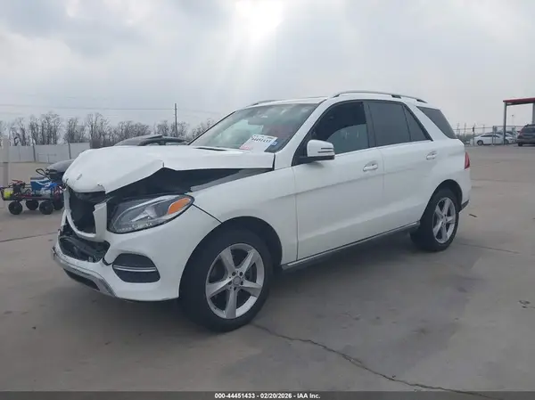 4JGDA5JB0GA664245 2016 MERCEDES-BENZ GLE - Image 2