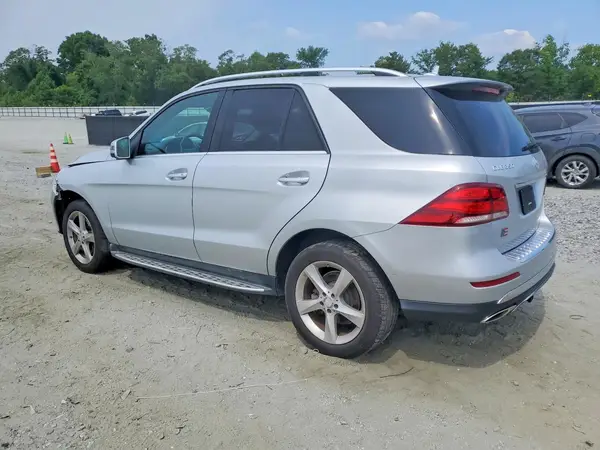 4JGDA5JB0GA689050 2016 MERCEDES-BENZ GLE - Image 2