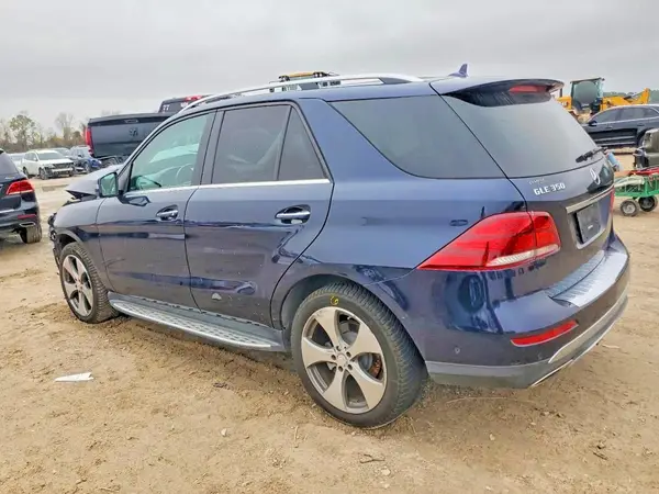 4JGDA5JB0GA704016 2016 MERCEDES-BENZ GLE - Image 2
