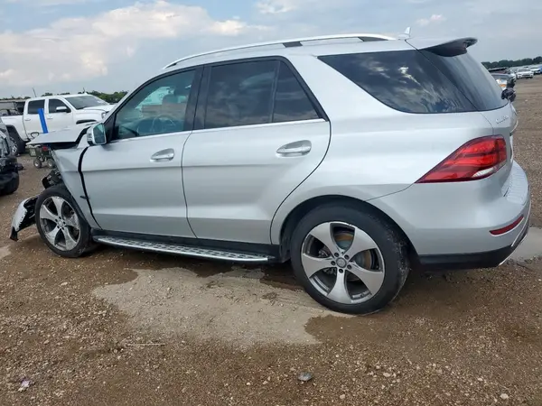 4JGDA5JB0GA756584 2016 MERCEDES-BENZ GLE - Image 2