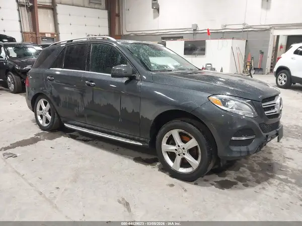 4JGDA5JB0GA758271 2016 MERCEDES-BENZ GLE - Image 1