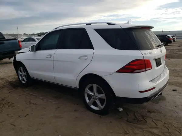 4JGDA5JB0GA761915 2016 MERCEDES-BENZ GLE - Image 2