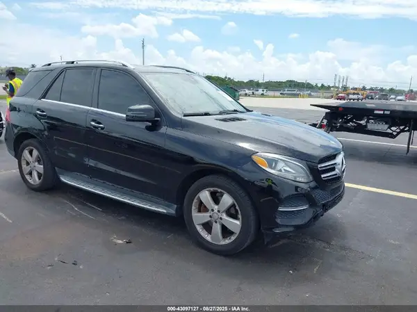 4JGDA5JB0GA763034 2016 MERCEDES-BENZ GLE - Image 1