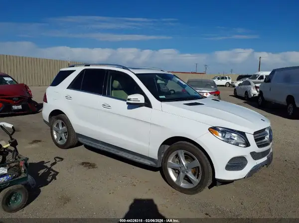 4JGDA5JB0HA815523 2017 MERCEDES-BENZ GLE - Image 1