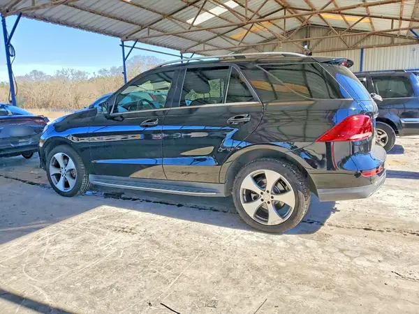 4JGDA5JB0HA856282 2017 MERCEDES-BENZ GLE - Image 2