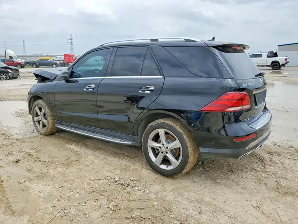 4JGDA5JB0HA863300 2017 MERCEDES-BENZ GLE - Image 2