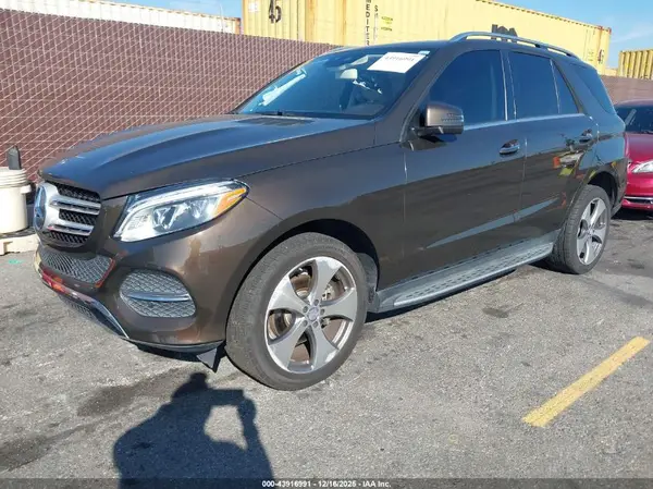 4JGDA5JB0HA899052 2017 MERCEDES-BENZ GLE - Image 2