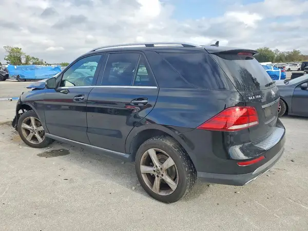 4JGDA5JB0HA930414 2017 MERCEDES-BENZ GLE - Image 2