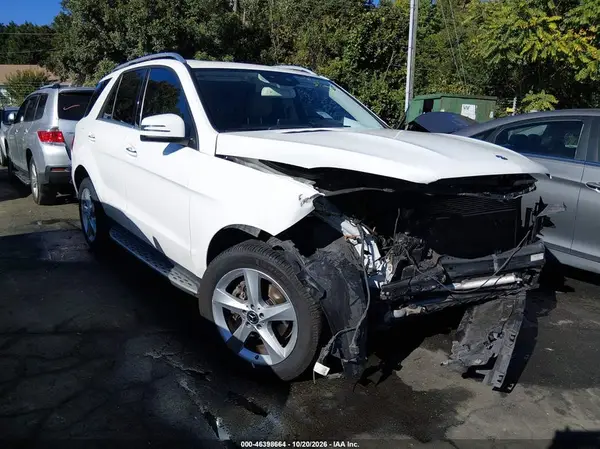 4JGDA5JB0HA946161 2017 MERCEDES-BENZ GLE - Image 1