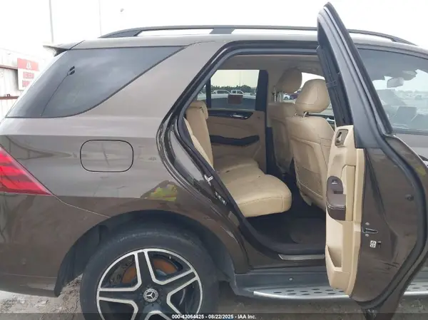 4JGDA5JB0HA947083 2017 MERCEDES-BENZ GLE - Image 8