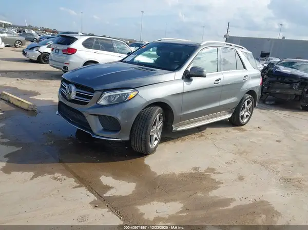 4JGDA5JB0HA952641 2017 MERCEDES-BENZ GLE - Image 2