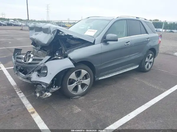 4JGDA5JB0HA983002 2017 MERCEDES-BENZ GLE - Image 2