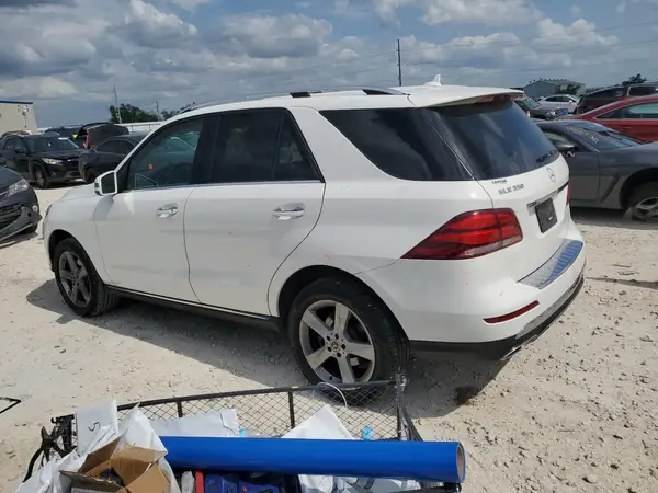 4JGDA5JB0HA993089 2017 MERCEDES-BENZ GLE - Image 2