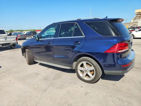 4JGDA5JB0JA999335 2018 MERCEDES-BENZ GLE - Image 2