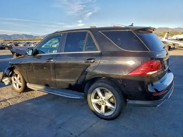 4JGDA5JB0JB004255 2018 MERCEDES-BENZ GLE - Image 2