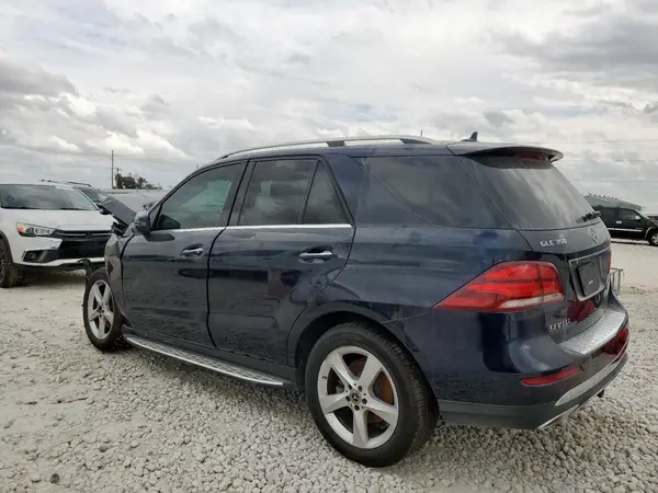 4JGDA5JB0JB012047 2018 MERCEDES-BENZ GLE - Image 2