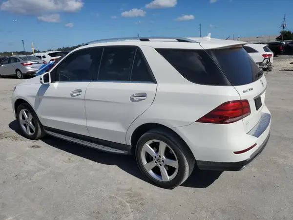 4JGDA5JB0JB022979 2018 MERCEDES-BENZ GLE - Image 2