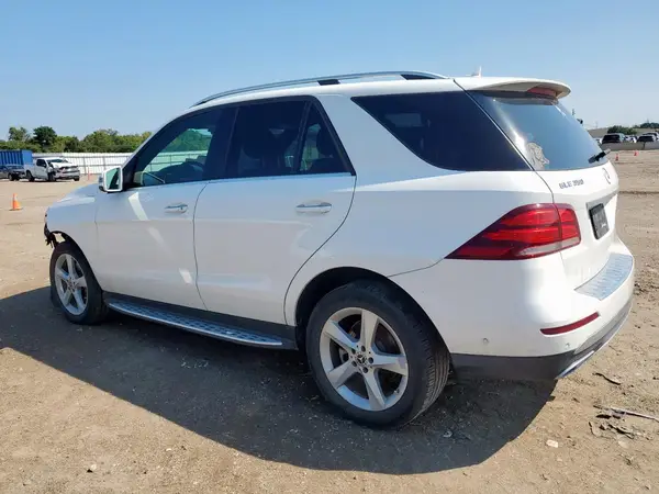 4JGDA5JB0JB027051 2018 MERCEDES-BENZ GLE - Image 2