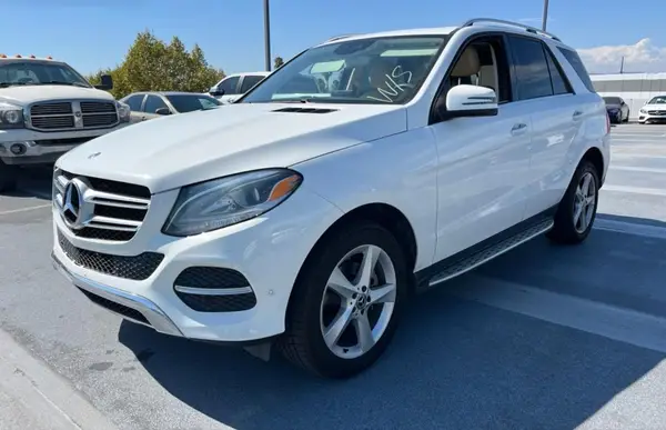 4JGDA5JB0JB032766 2018 MERCEDES-BENZ GLE - Image 2