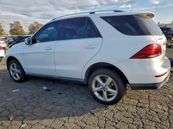 4JGDA5JB0JB106929 2018 MERCEDES-BENZ GLE - Image 2