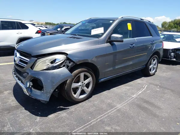 4JGDA5JB0JB122435 2018 MERCEDES-BENZ GLE - Image 2