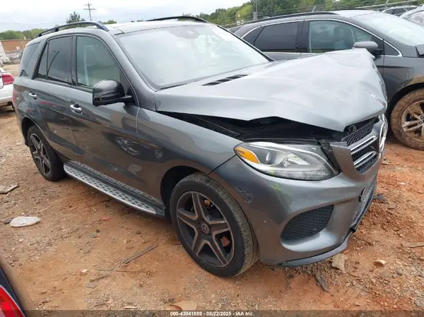 4JGDA5JB0JB131863 2018 MERCEDES-BENZ GLE - Image 1
