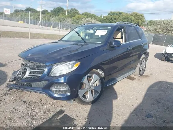 4JGDA5JB0JB134133 2018 MERCEDES-BENZ GLE - Image 2