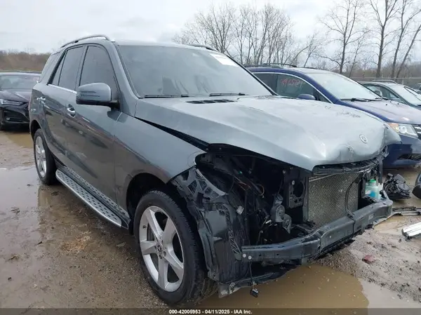 4JGDA5JB0JB147786 2018 MERCEDES-BENZ GLE - Image 1