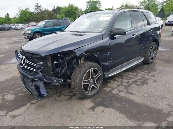 4JGDA5JB0JB169450 2018 MERCEDES-BENZ GLE - Image 2