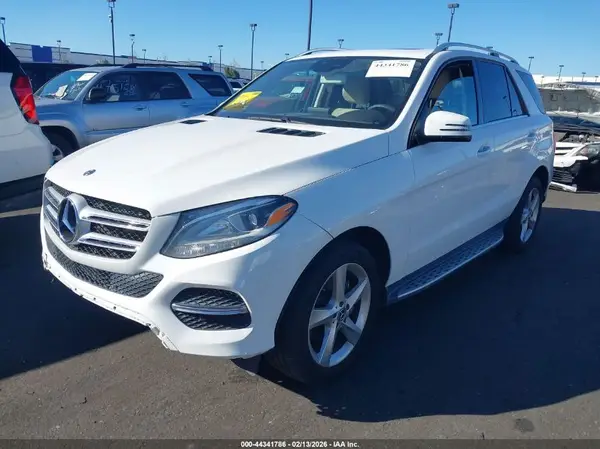 4JGDA5JB0JB174891 2018 MERCEDES-BENZ GLE - Image 2