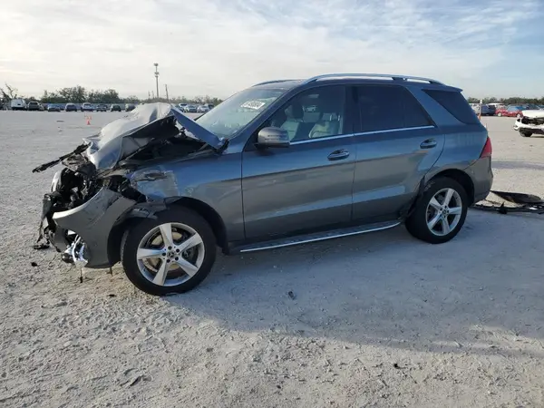 4JGDA5JB0JB187835 2018 MERCEDES-BENZ GLE - Image 1