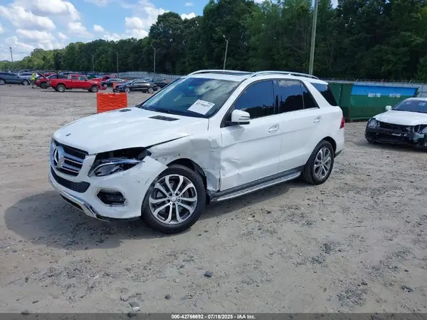 4JGDA5JB1GA739857 2016 MERCEDES-BENZ GLE - Image 2