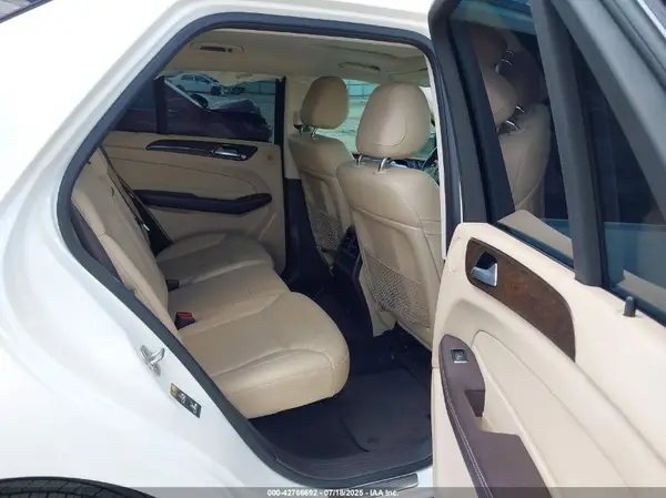 4JGDA5JB1GA739857 2016 MERCEDES-BENZ GLE - Image 8