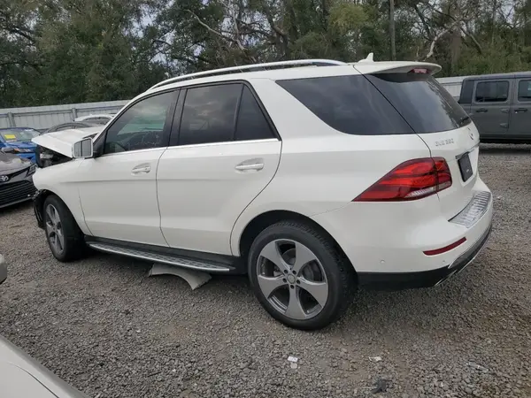 4JGDA5JB1GA768159 2016 MERCEDES-BENZ GLE - Image 2