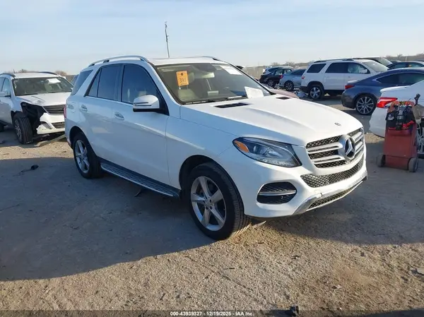 4JGDA5JB1GA775886 2016 MERCEDES-BENZ GLE - Image 1