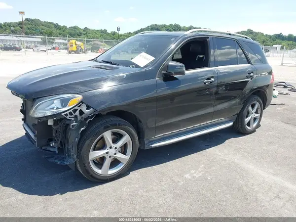 4JGDA5JB1GA803301 2016 MERCEDES-BENZ GLE - Image 2