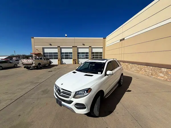 4JGDA5JB1HA827003 2017 MERCEDES-BENZ GLE - Image 2