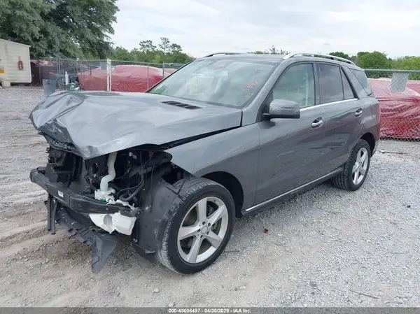 4JGDA5JB1HA837854 2017 MERCEDES-BENZ GLE - Image 2