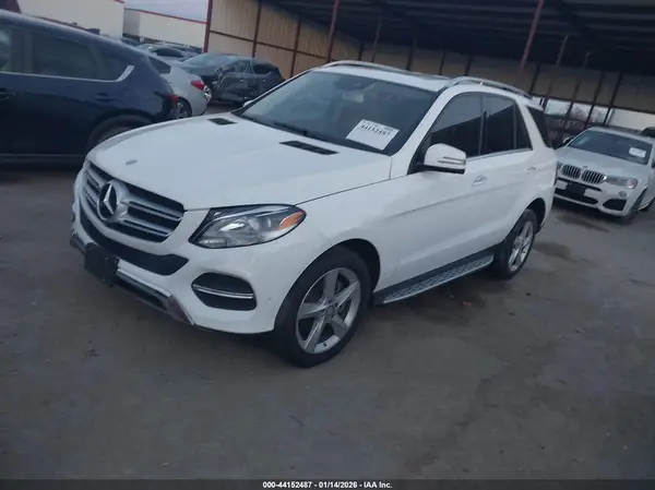 4JGDA5JB1HA923570 2017 MERCEDES-BENZ GLE - Image 2