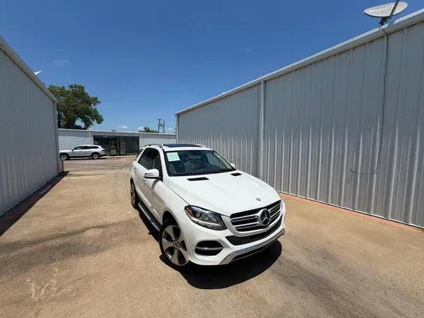 4JGDA5JB1HA938358 2017 MERCEDES-BENZ GLE - Image 1