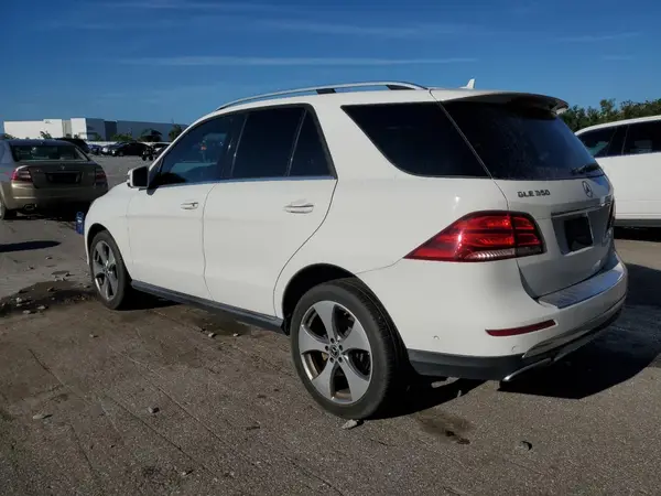 4JGDA5JB1HA975443 2017 MERCEDES-BENZ GLE - Image 2