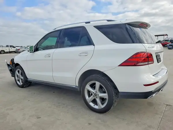 4JGDA5JB1HA977354 2017 MERCEDES-BENZ GLE - Image 2