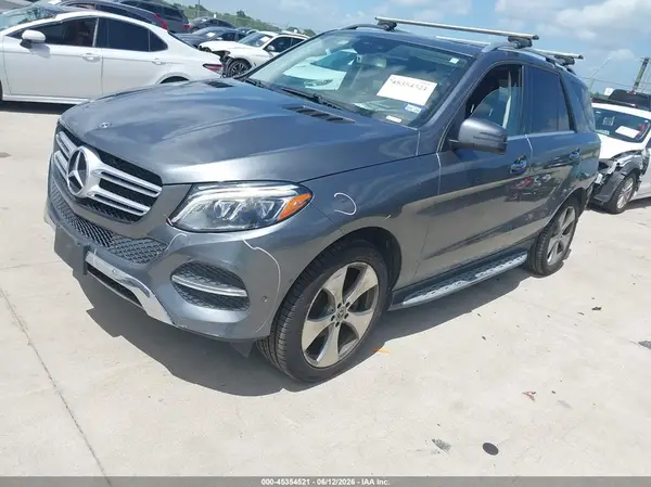 4JGDA5JB1JB001459 2018 MERCEDES-BENZ GLE - Image 2